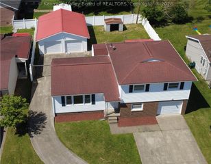 38 Birkewood Road, Huntington, WV 25705