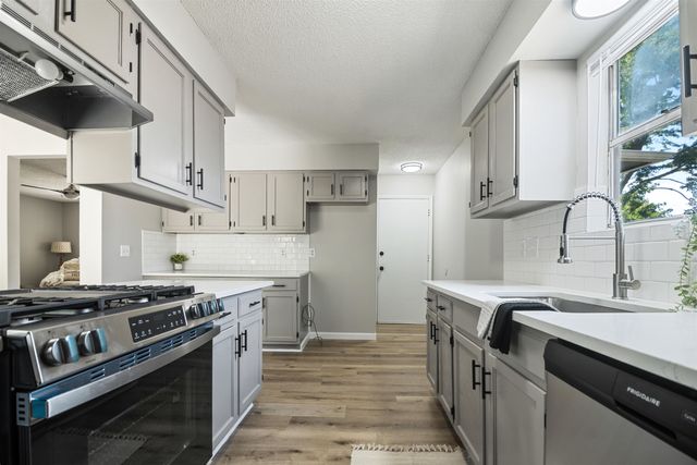 5708 Callen St, Wichita, KS 67220