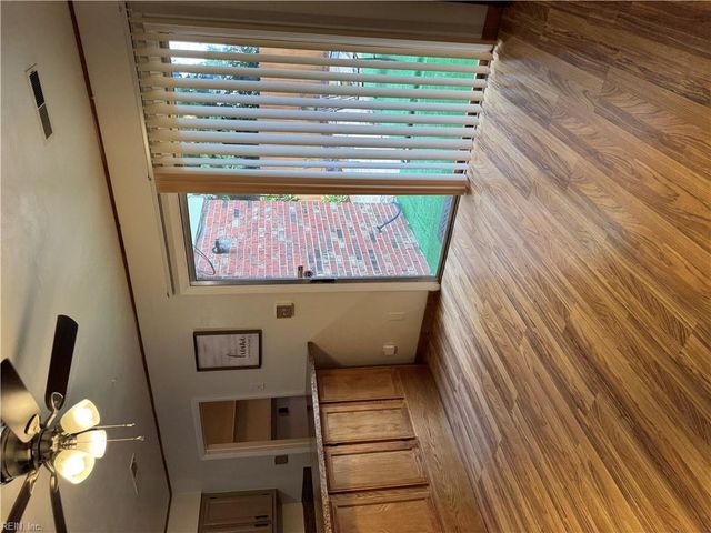 840 N Grosvenor CT, Virginia Beach, VA 23462