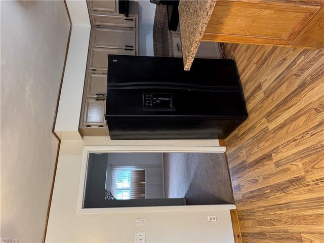 840 N Grosvenor CT, Virginia Beach, VA 23462