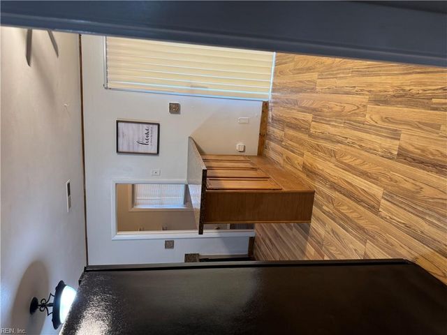 840 N Grosvenor CT, Virginia Beach, VA 23462