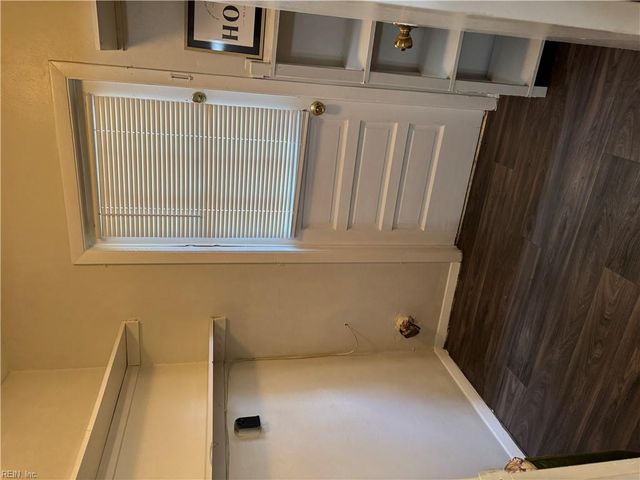 840 N Grosvenor CT, Virginia Beach, VA 23462