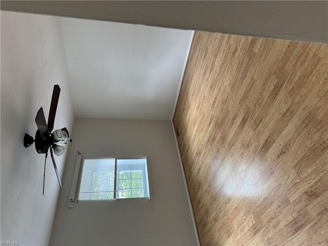 840 N Grosvenor CT, Virginia Beach, VA 23462