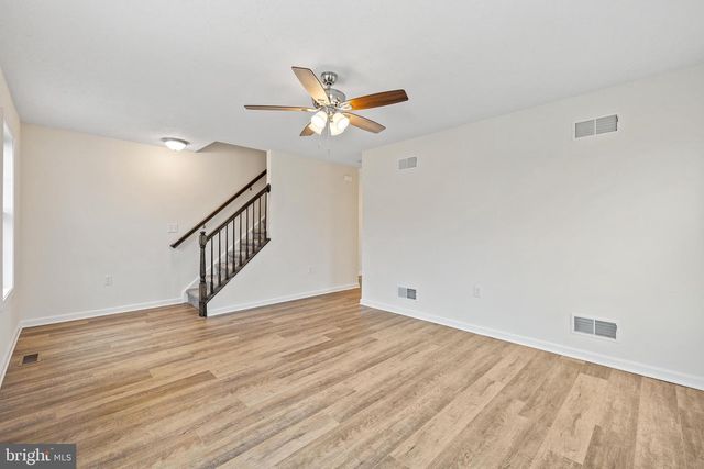 2935 ASHWOOD LN, Harrisburg, PA 17110
