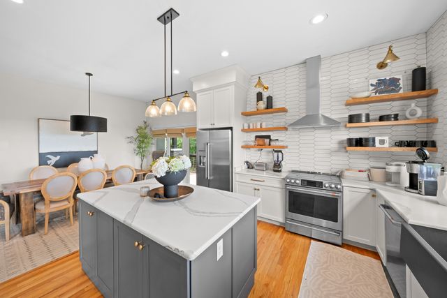 2245 Ravens Den Rd, Sewanee, TN 37375