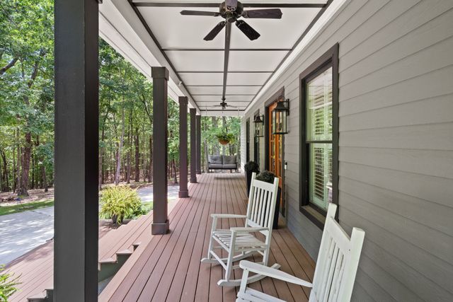 2245 Ravens Den Rd, Sewanee, TN 37375