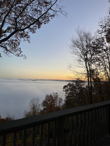 2245 Ravens Den Rd, Sewanee, TN 37375