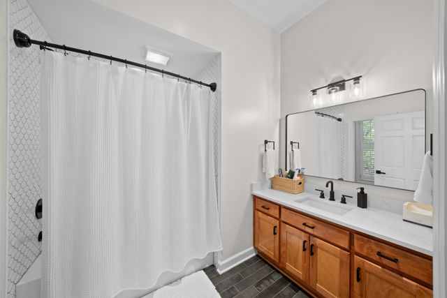 2245 Ravens Den Rd, Sewanee, TN 37375