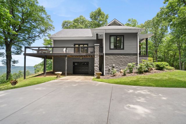 2245 Ravens Den Rd, Sewanee, TN 37375