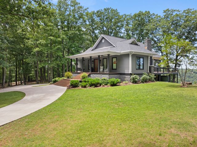 2245 Ravens Den Rd, Sewanee, TN 37375