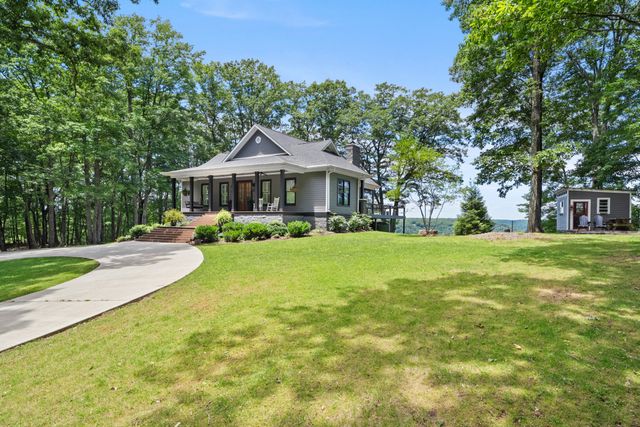 2245 Ravens Den Rd, Sewanee, TN 37375