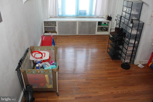 5439 OAKLAND ST, Philadelphia, PA 19124