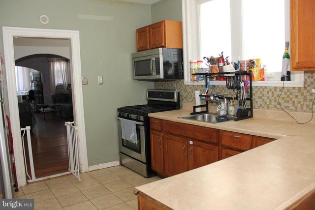 5439 OAKLAND ST, Philadelphia, PA 19124
