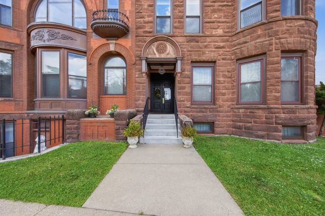 168 College Avenue W 2, Saint Paul, MN 55102
