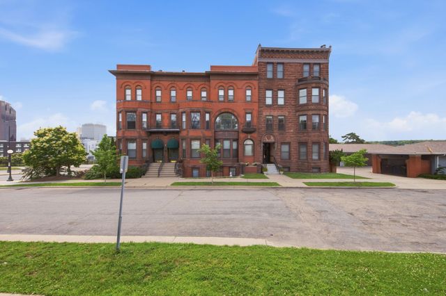 168 College Avenue W 2, Saint Paul, MN 55102
