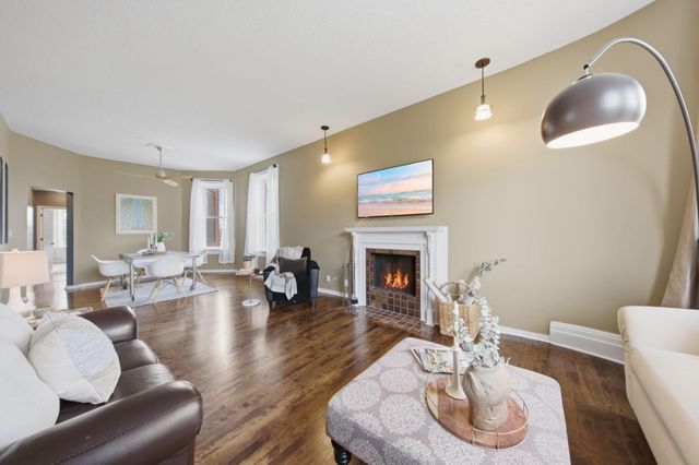 168 College Avenue W 2, Saint Paul, MN 55102
