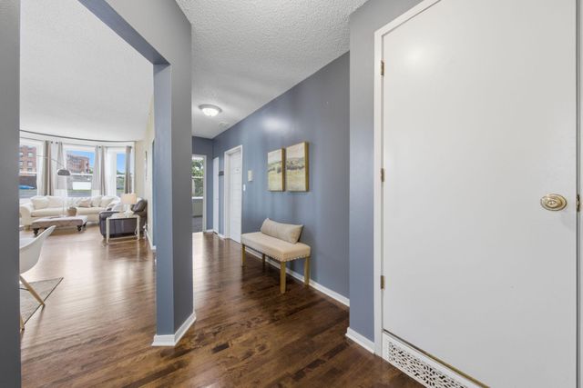 168 College Avenue W 2, Saint Paul, MN 55102