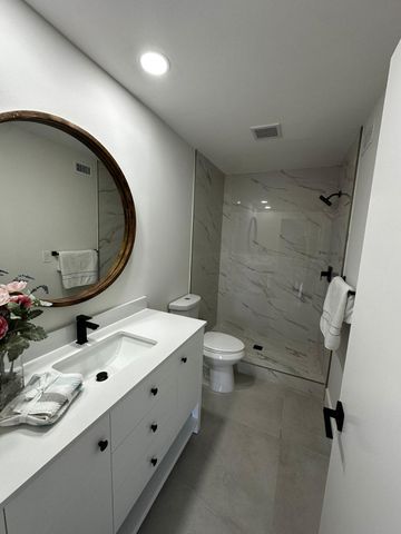 316 Cape Cod Circle B, Greenacres, FL 33467