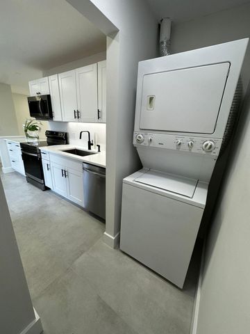 316 Cape Cod Circle B, Greenacres, FL 33467