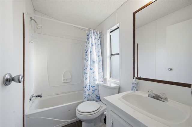 2480 E Packard Avenue, Kingman, AZ 86409