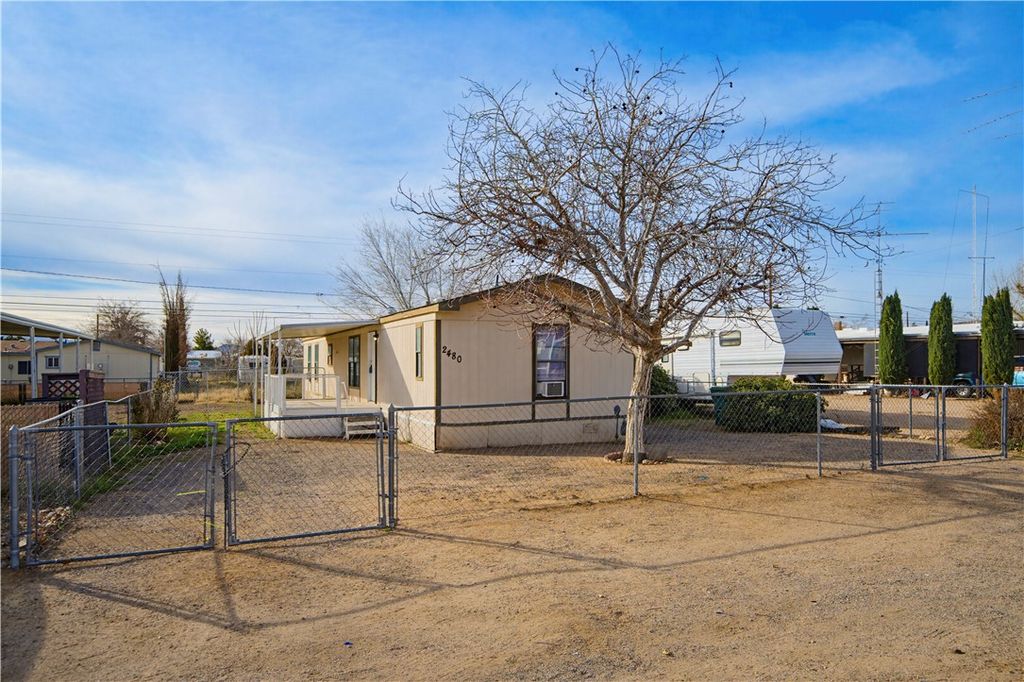 2480 E Packard Avenue, Kingman, AZ 86409