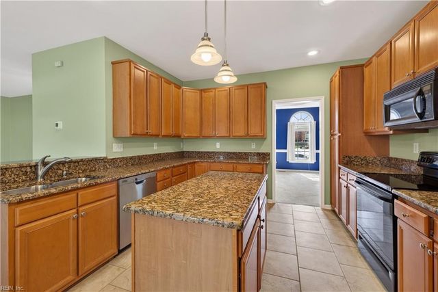2113 Bierce DR, Virginia Beach, VA 23454