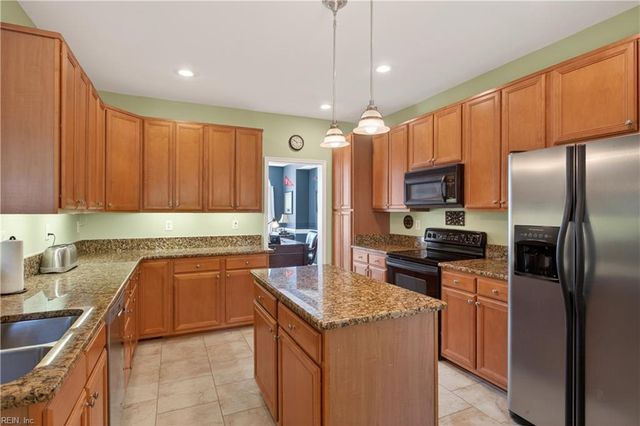 2113 Bierce DR, Virginia Beach, VA 23454