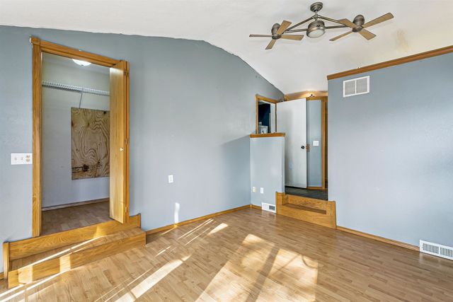 239 E Summit, Augusta, KS 67010