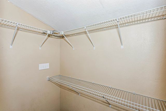 239 E Summit, Augusta, KS 67010