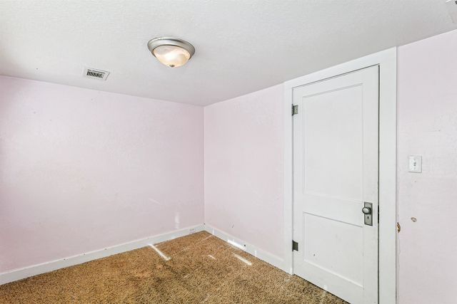 239 E Summit, Augusta, KS 67010