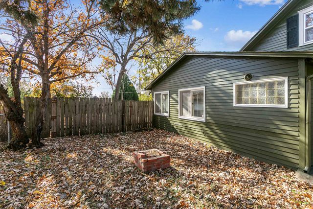 239 E Summit, Augusta, KS 67010