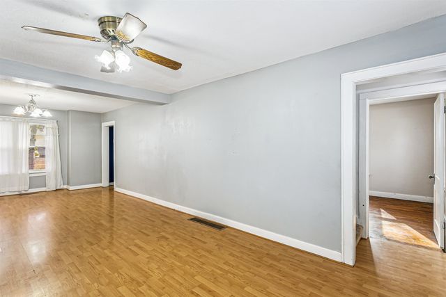 239 E Summit, Augusta, KS 67010