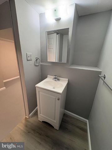 1329 W WINGOHOCKING ST, Philadelphia, PA 19140