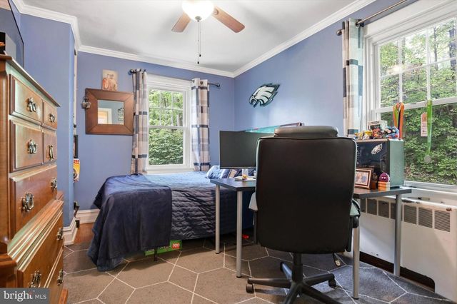 2792 SWAMP CREEK RD, Green Lane, PA 18054