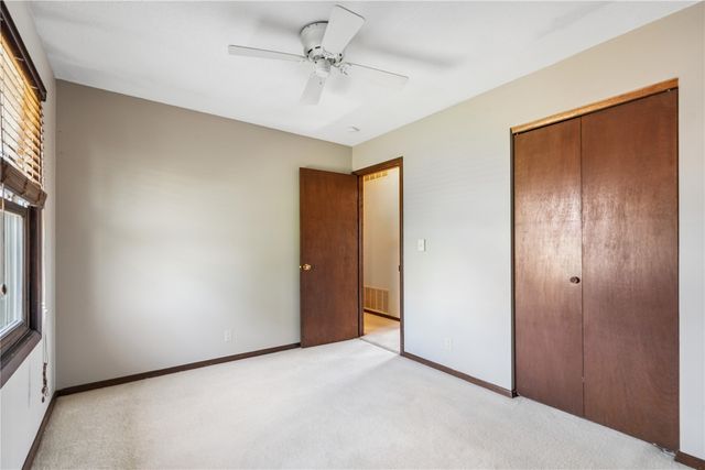 3620 Western Pine Drive NE, Cedar Rapids, IA 52402