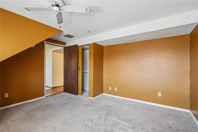 3620 Western Pine Drive NE, Cedar Rapids, IA 52402