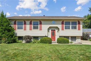 3620 Western Pine Drive NE, Cedar Rapids, IA 52402