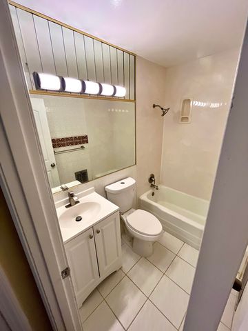 317 Merlida Street SW, Albuquerque, NM 87121