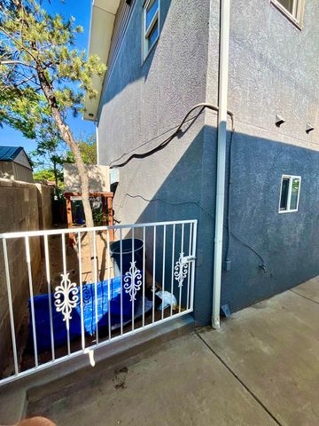 317 Merlida Street SW, Albuquerque, NM 87121