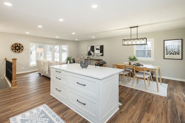 3900 76th Street, Urbandale, IA 50322