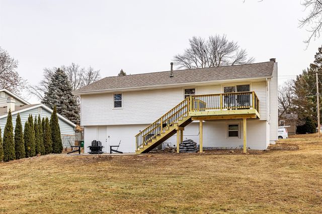 3900 76th Street, Urbandale, IA 50322