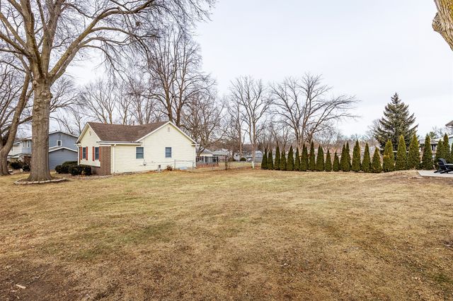 3900 76th Street, Urbandale, IA 50322