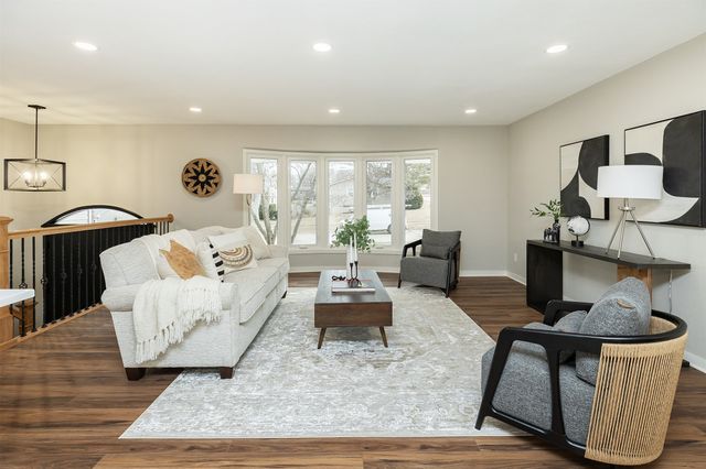 3900 76th Street, Urbandale, IA 50322