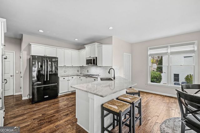 9110 Waterside Drive, Ball Ground, GA 30107