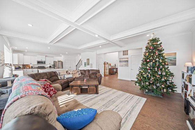 507 Walker Pointe Drive, Commercial Point, OH 43116