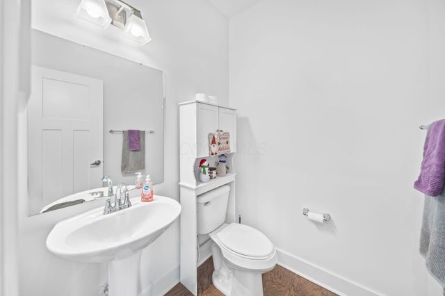 507 Walker Pointe Drive, Commercial Point, OH 43116