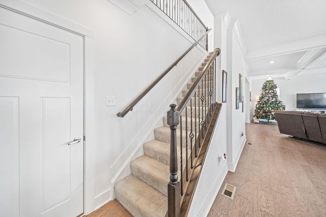 507 Walker Pointe Drive, Commercial Point, OH 43116