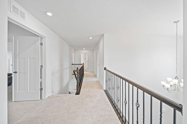 507 Walker Pointe Drive, Commercial Point, OH 43116