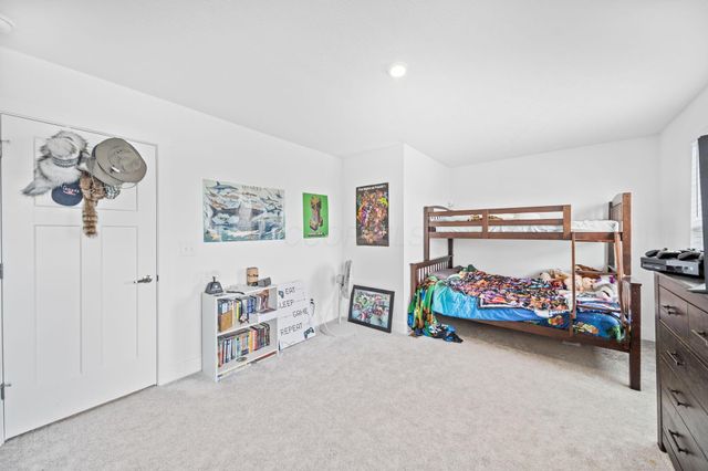 507 Walker Pointe Drive, Commercial Point, OH 43116