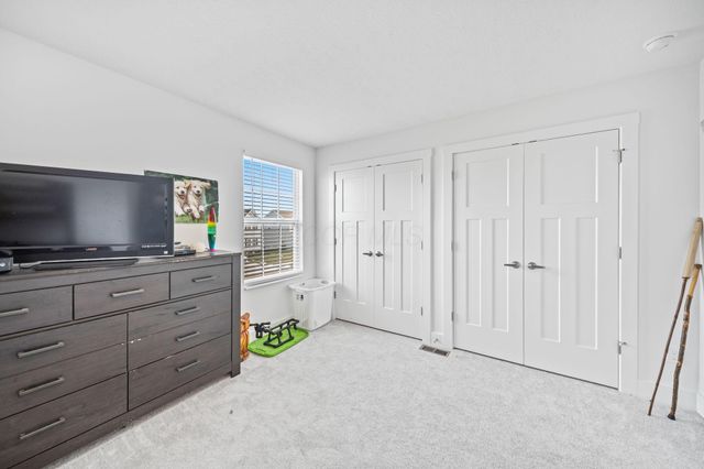 507 Walker Pointe Drive, Commercial Point, OH 43116